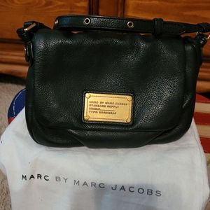 Small Shoulder, Mark Jacobs  shoulder bad ..